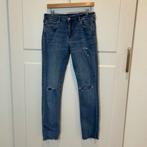 H&M Skinny Regular Waist Blue Denim Jeans Women's 32 Distressed Ripped Raw‎ Hem